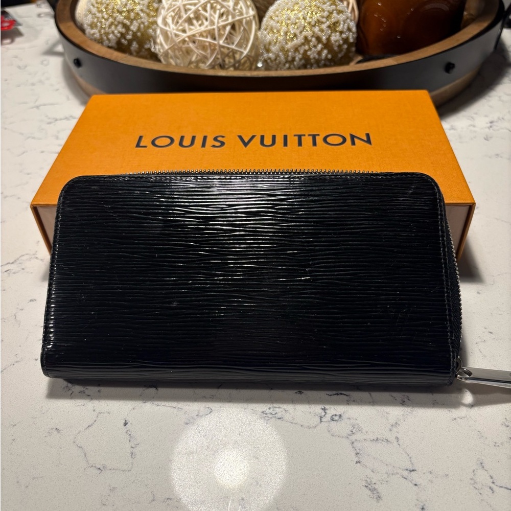 Louis Vuitton Black Wallet